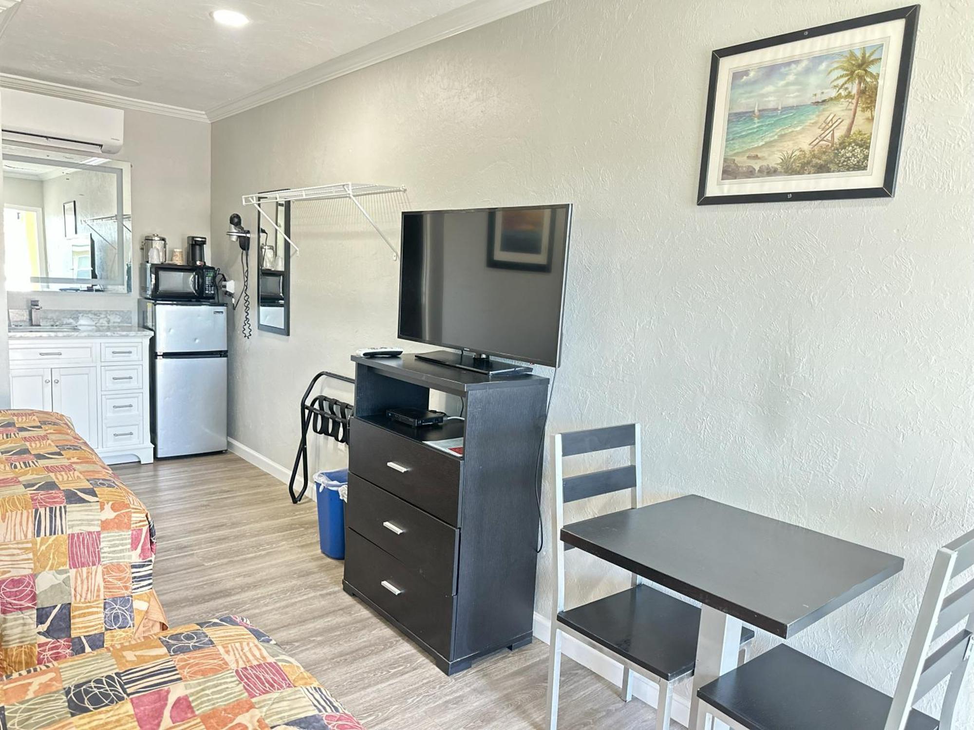 Sunshine Inn & Suites Venice, Florida Venice Gardens ภายนอก รูปภาพ