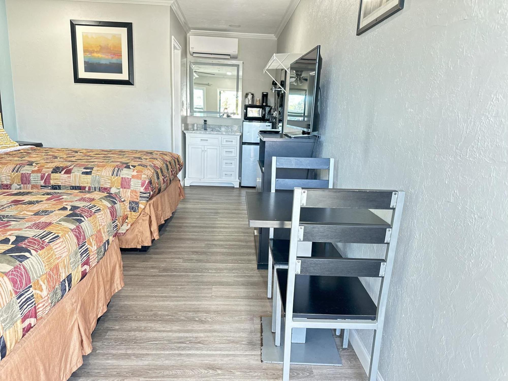 Sunshine Inn & Suites Venice, Florida Venice Gardens ภายนอก รูปภาพ