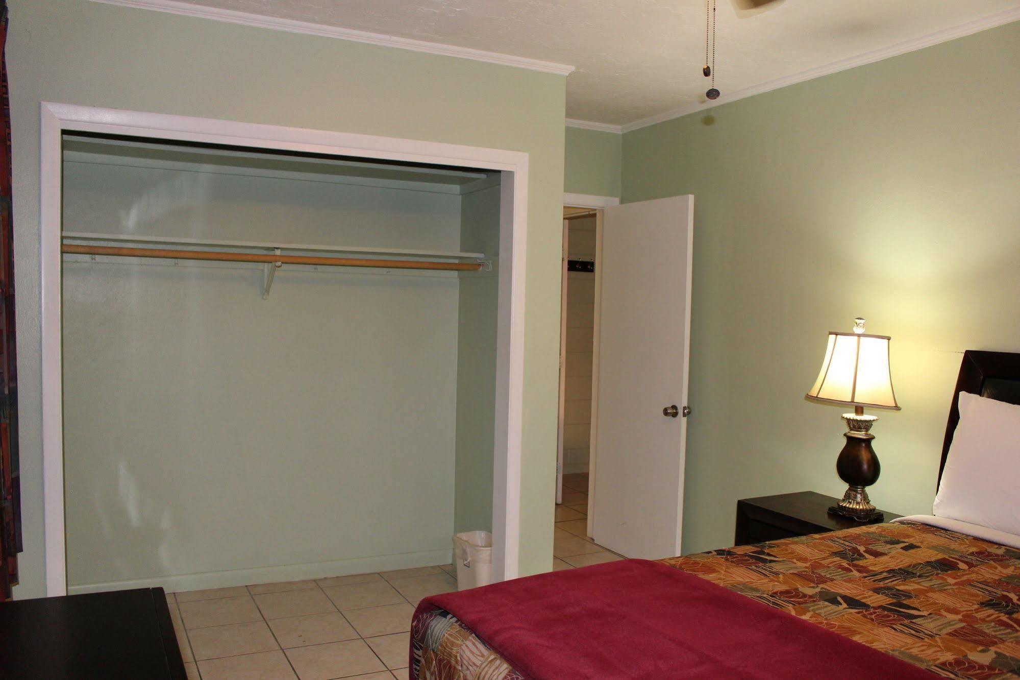 Sunshine Inn & Suites Venice, Florida Venice Gardens ภายนอก รูปภาพ