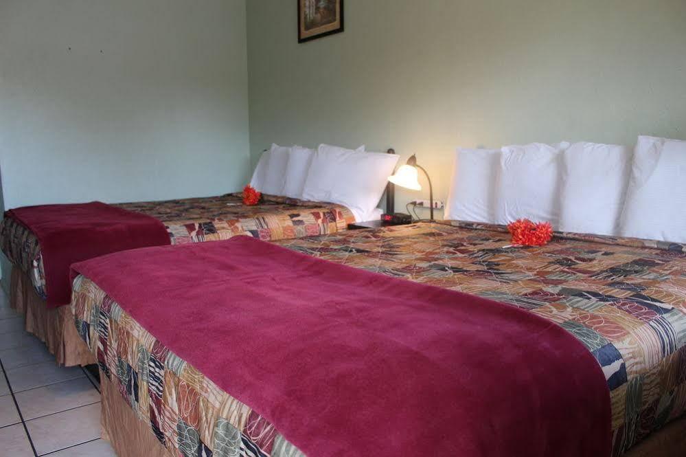 Sunshine Inn & Suites Venice, Florida Venice Gardens ภายนอก รูปภาพ